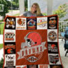 1589985881 cleveland browns quilt blanket 01