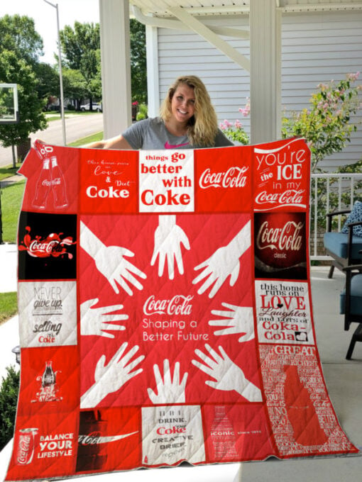 1589988719 coca cola quilt blanket th1507 600x800 1