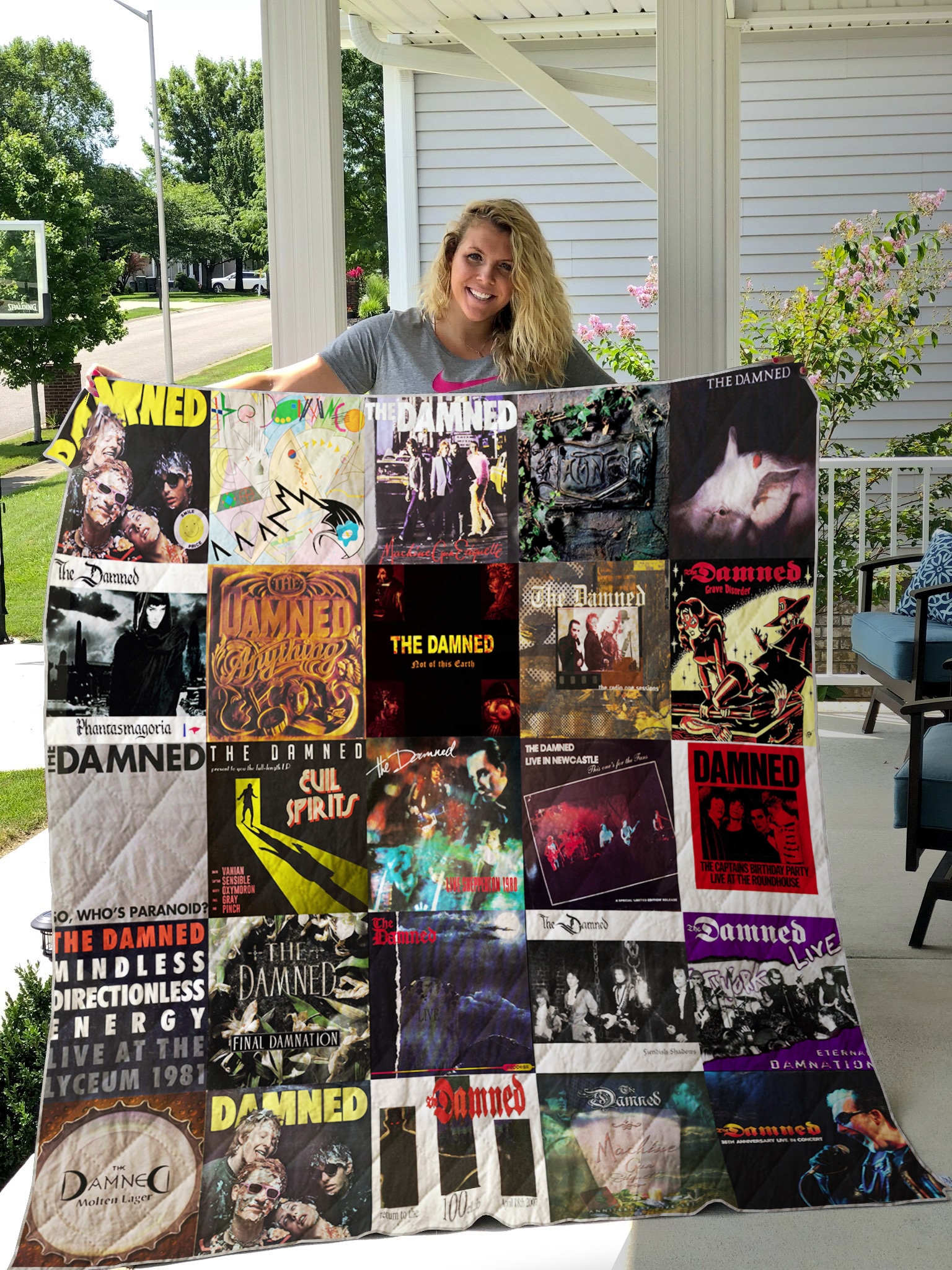 Damned-1.jpg Damned 1