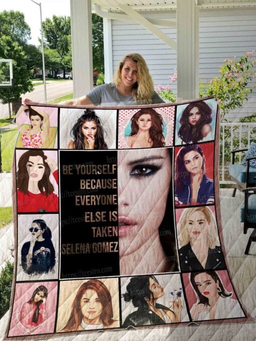 selena gomez quilt blanket 01 1570793749 1