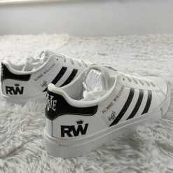 Robbie Williams stan smith shoes VH22