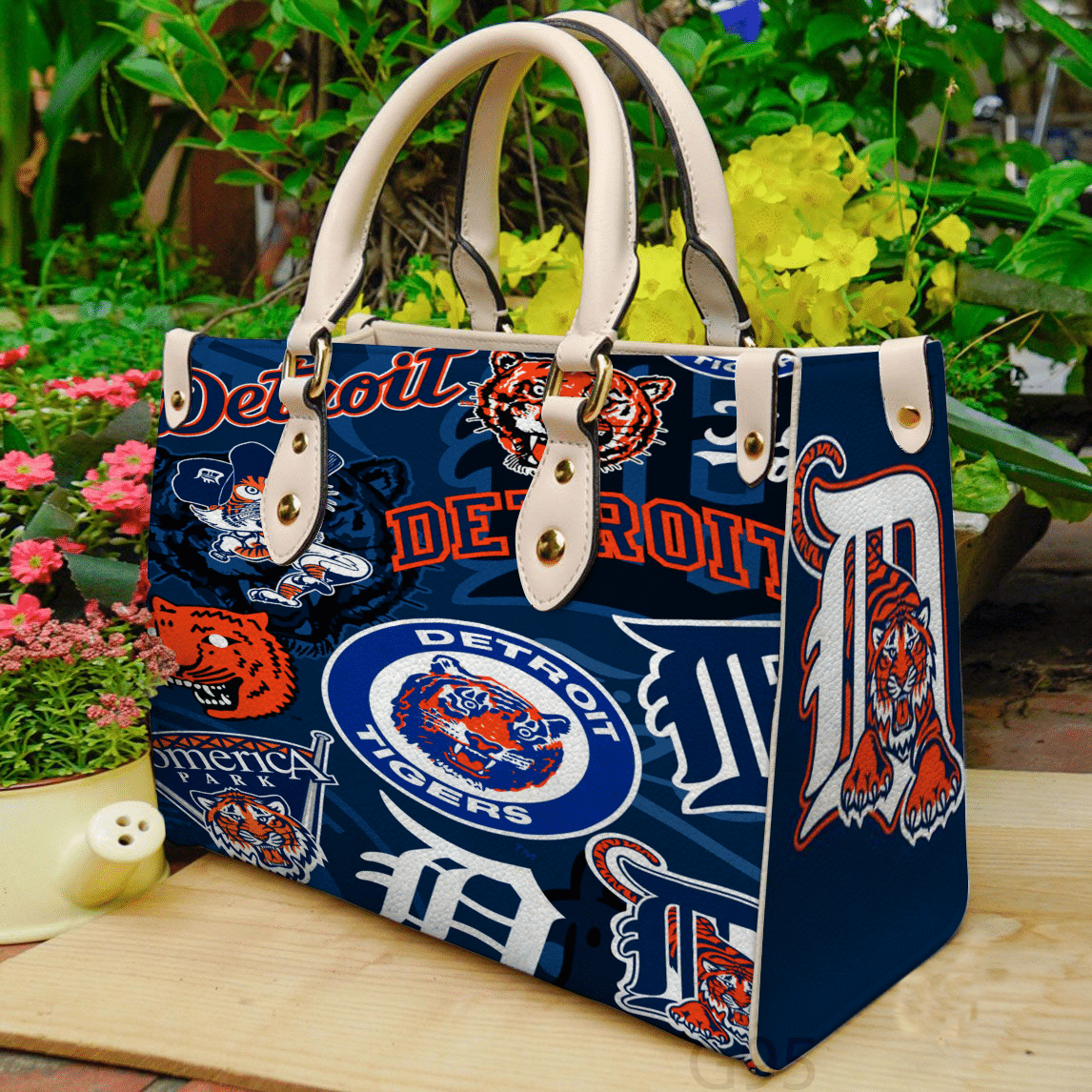 Detroit Tigers Leather Handbag 1 Detroit Tigers Leather Handbag