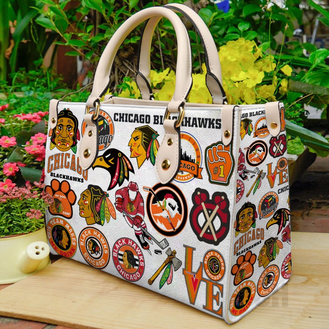 Chicago Blackhawks Hand Leather Handbag 1 Chicago Blackhawks Hand Leather Handbag