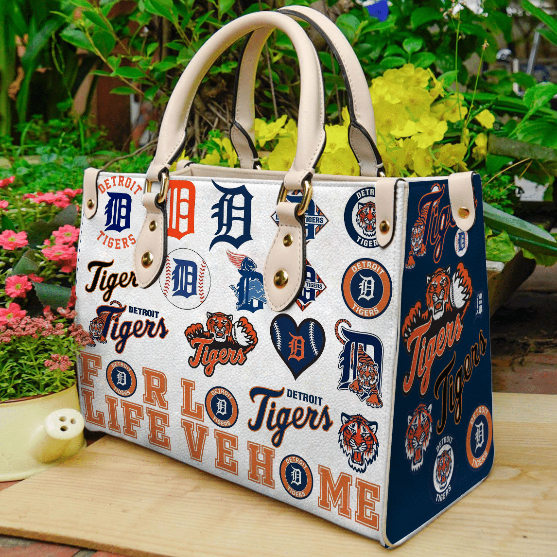 Detroit Tigers Leather Handbag 1 Detroit Tigers Leather Handbag