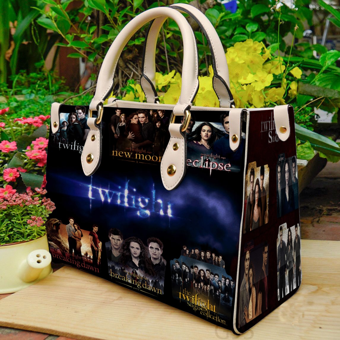 The Twilight Saga 1 Leather Handbag 1 The Twilight Saga 1 Leather Handbag